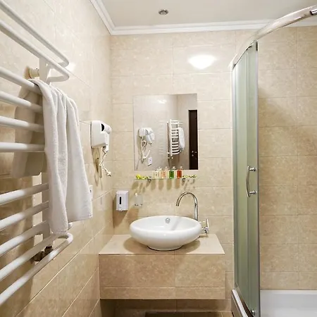 Lisova Pisnia Resort Truskavets