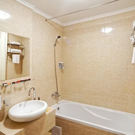 Lisova Pisnia אתר נופש טרוסקבץ