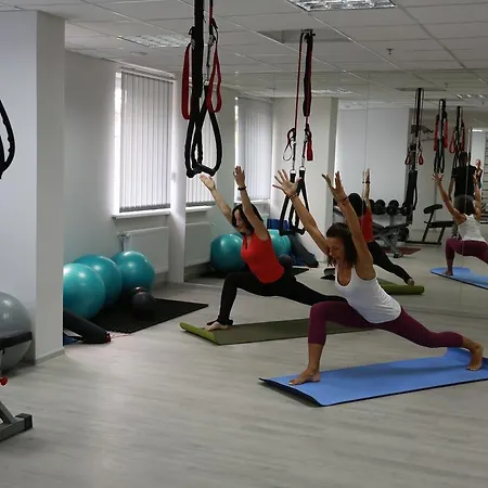 Lisova Pisnia אתר נופש 2*