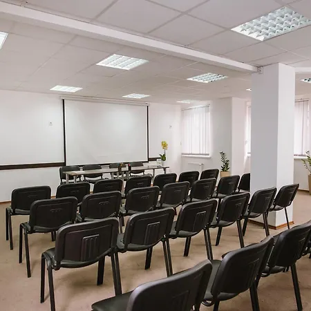 Lisova Pisnia 2* טרוסקבץ