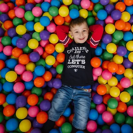 אתר נופש Lisova Pisnia 2*